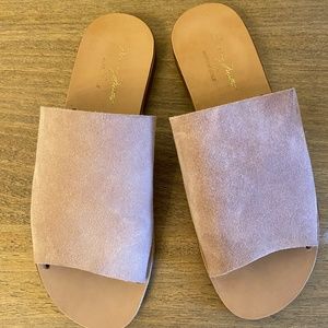 Pink suede flats by Massimo Matteo. Size 5